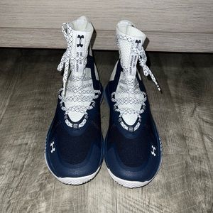 Under Armor women’s Highlight Ace 2.0 volleyball shoes